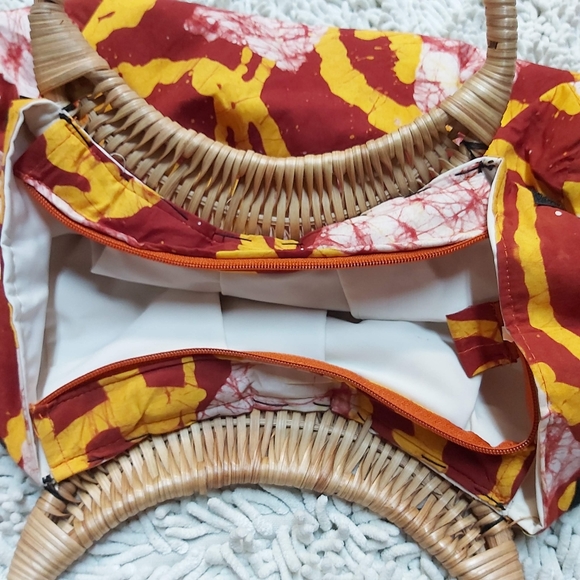 Handmade red & yellow cloth purse - Picture 4 of 7